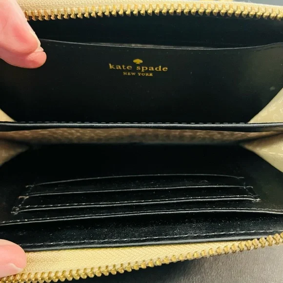 Kate Spade Metallic Silver Polka Dot Wristlet/Wallet EUC - Picture 4 of 5